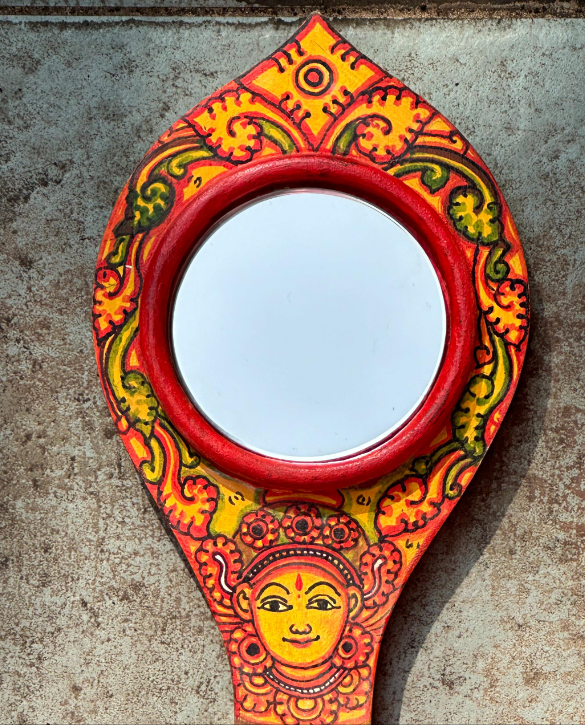 MIRAL INDIA HANDHELD UNNIYARCHA KERALA MURAL VAALKANNADI MIRROR