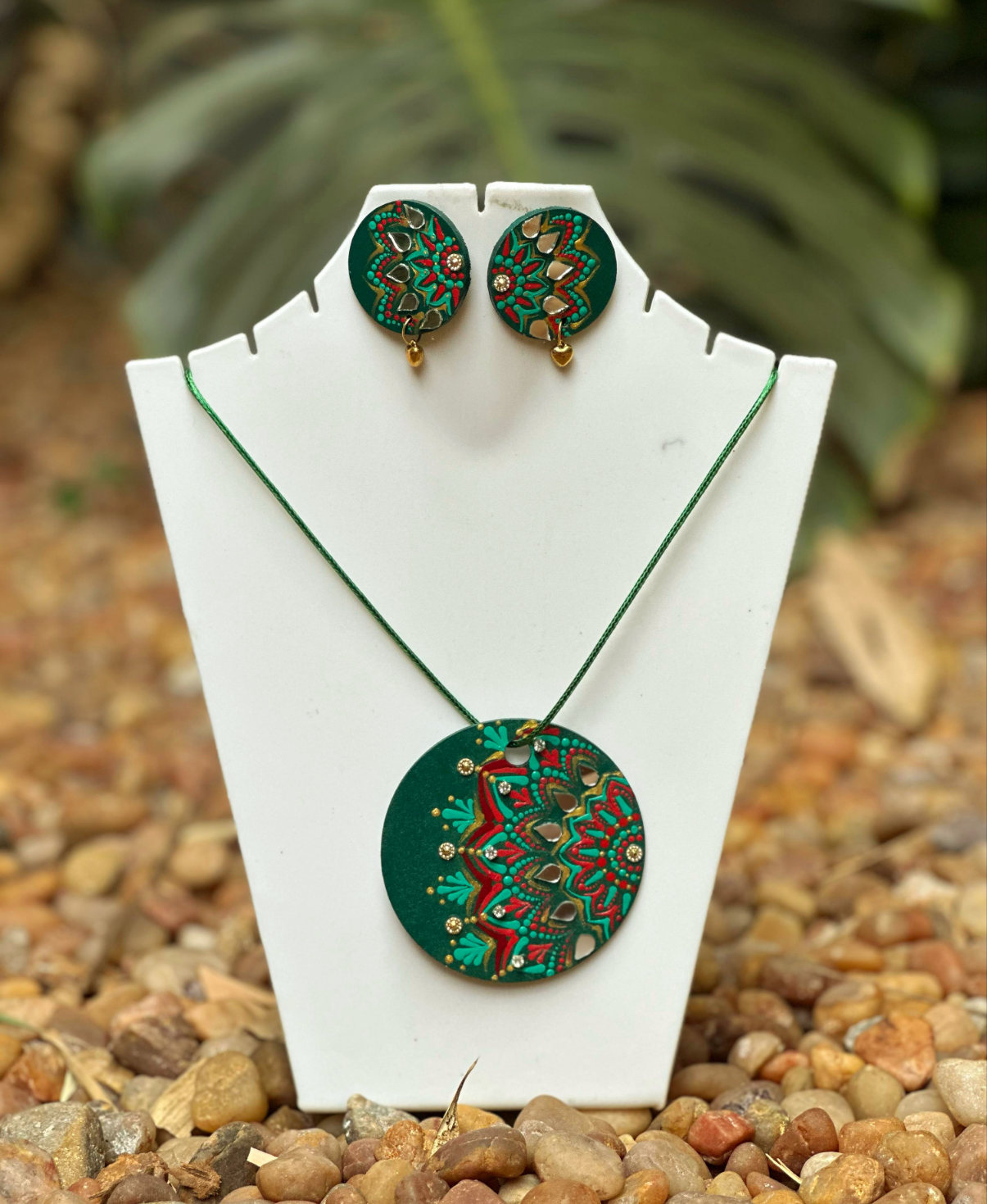MIRAL INDIA SEMIMANDALA MIRROR PENDANT SET