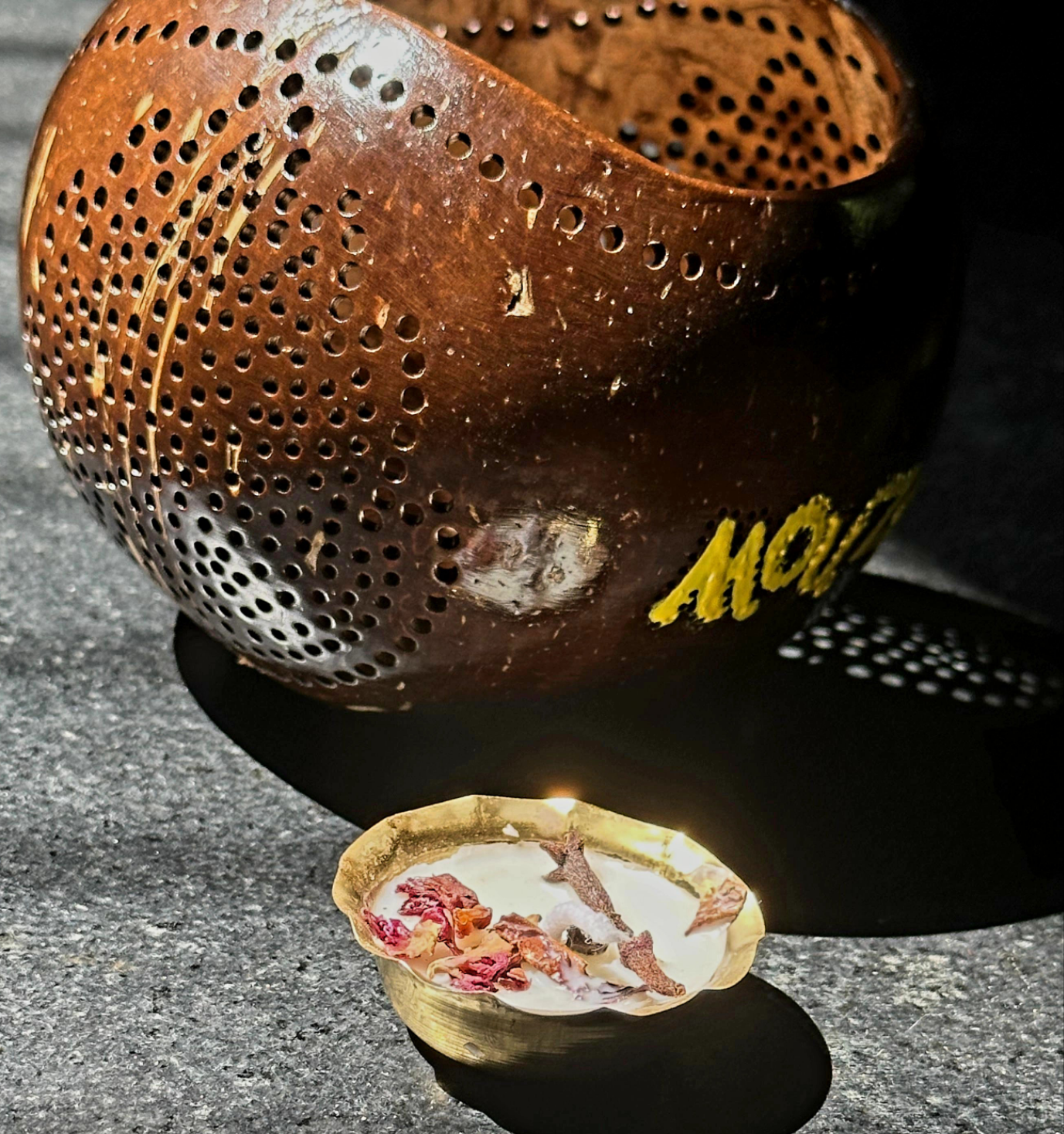 COCOPERSONA CLASSIC (CORPORATE/PERSONALISED TEA LIGHT HOLDER WITH BRASS POT & AROMATIC OIL INFUSED SOYA WAX CANDLE)