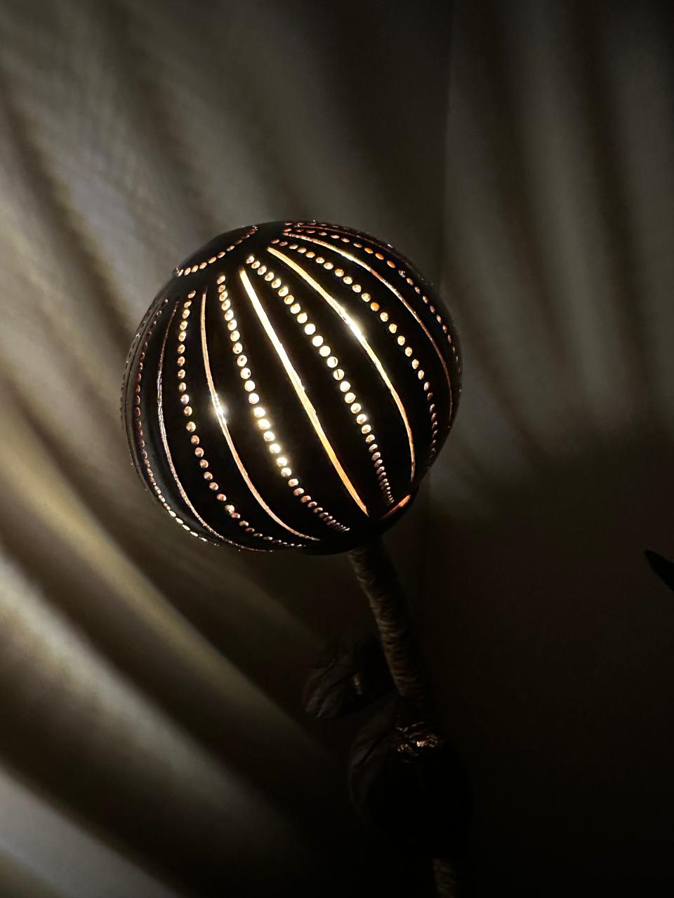MIRAL INDIA The 'Poomottu' Table Lamp