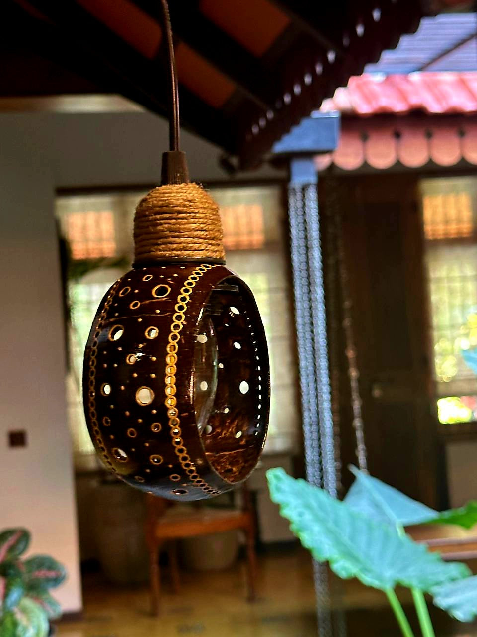 DOTS IN RING HANGING LAMP