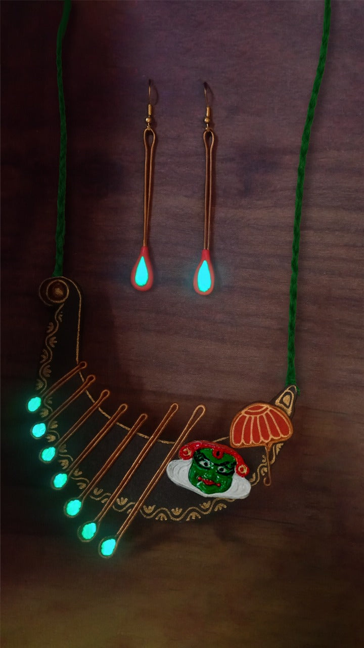 MIRAL INDIA GLOW IN NIGHT NECKLACE SET EDITION 1