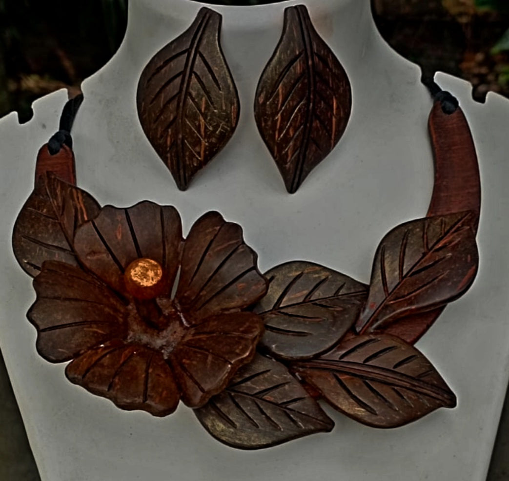 MIRAL INDIA THE FLOWER-LEAVES NECKLACE SET