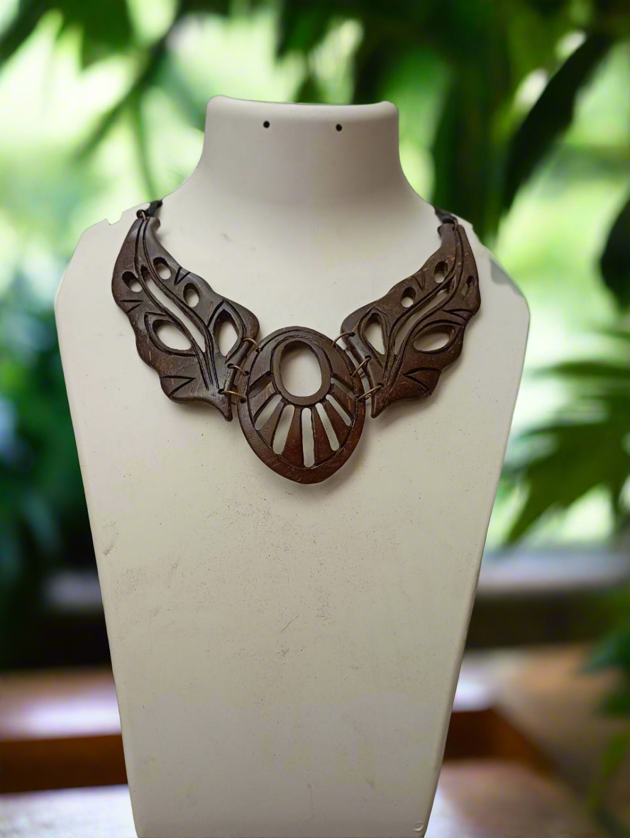 THE SYMBOLIC AMULET NECKLACE
