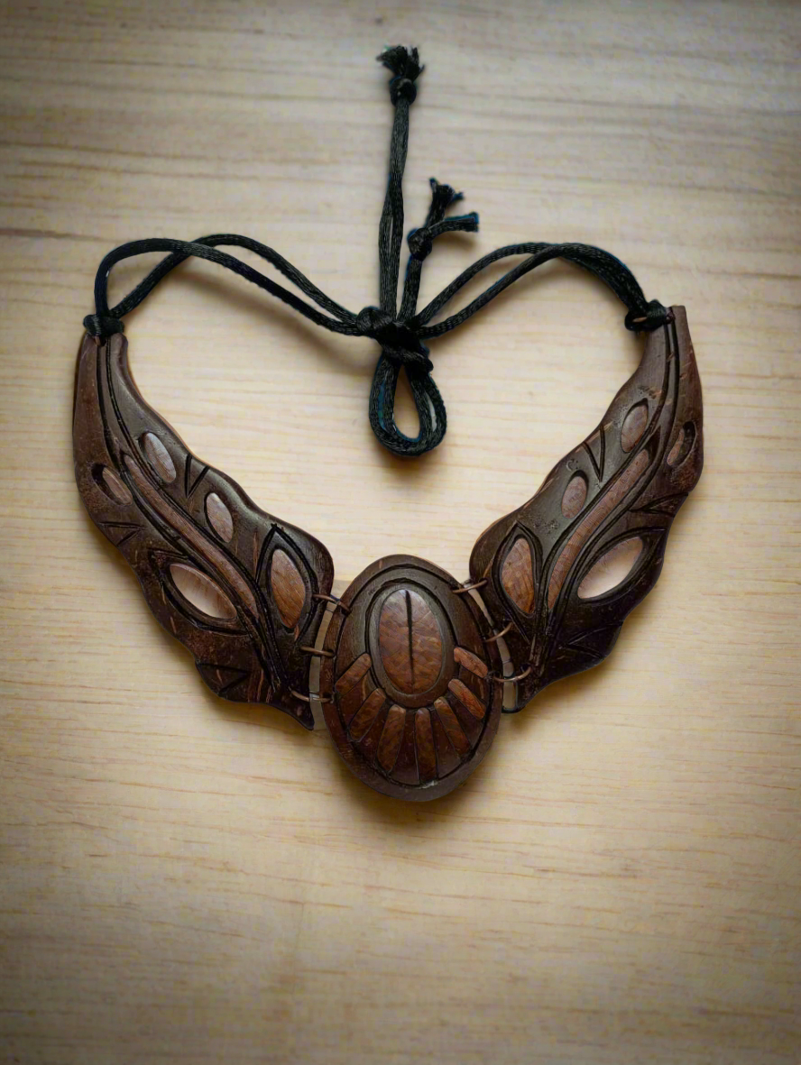 THE SYMBOLIC AMULET NECKLACE