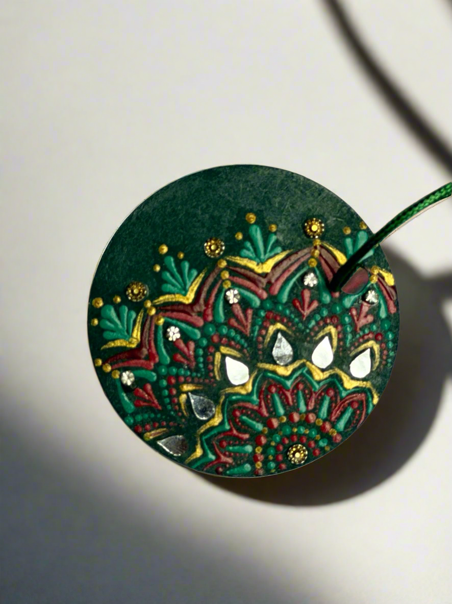 MIRAL INDIA SEMIMANDALA MIRROR PENDANT SET