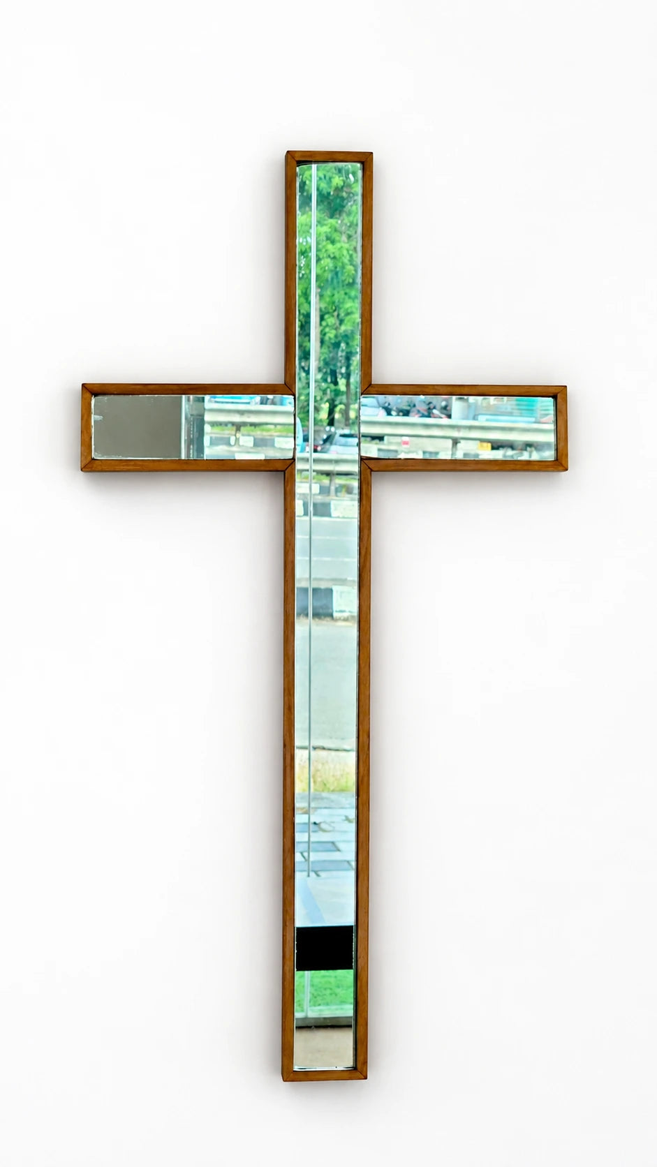 MIRAL INDIA HOLY CROSS WALL ART