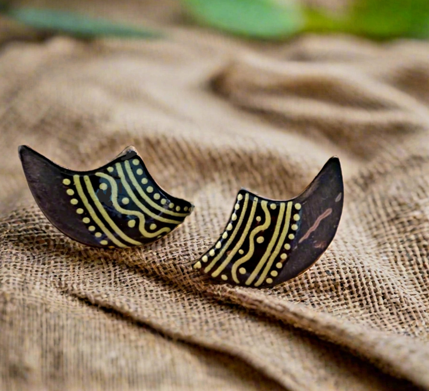 MIRAL INDIA TIGER CLAW EARRINGS