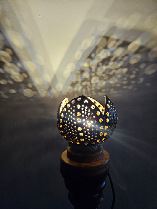 MIRAL INDIA LOTUS TABLE LAMP