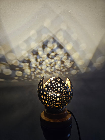 MIRAL INDIA LOTUS TABLE LAMP