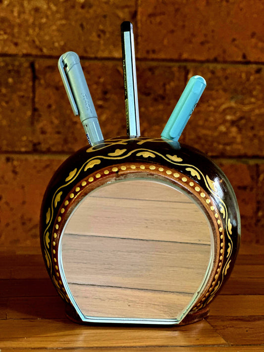 COCO MIRROR- 2 in 1 MINI TABLE MIRROR WITH PEN HOLDER