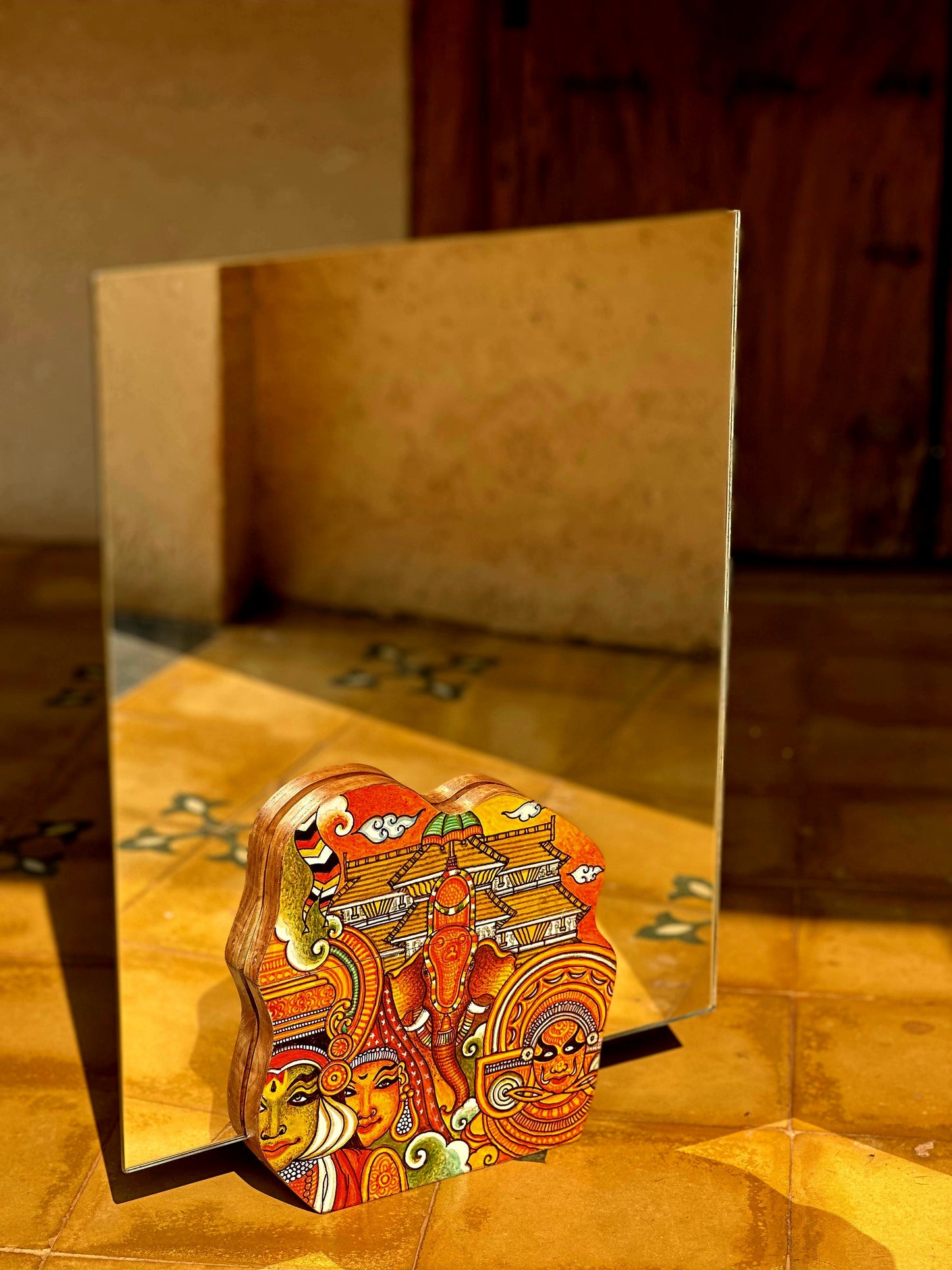 "INCREDIBLE KERALA" MURAL ART MIRROR