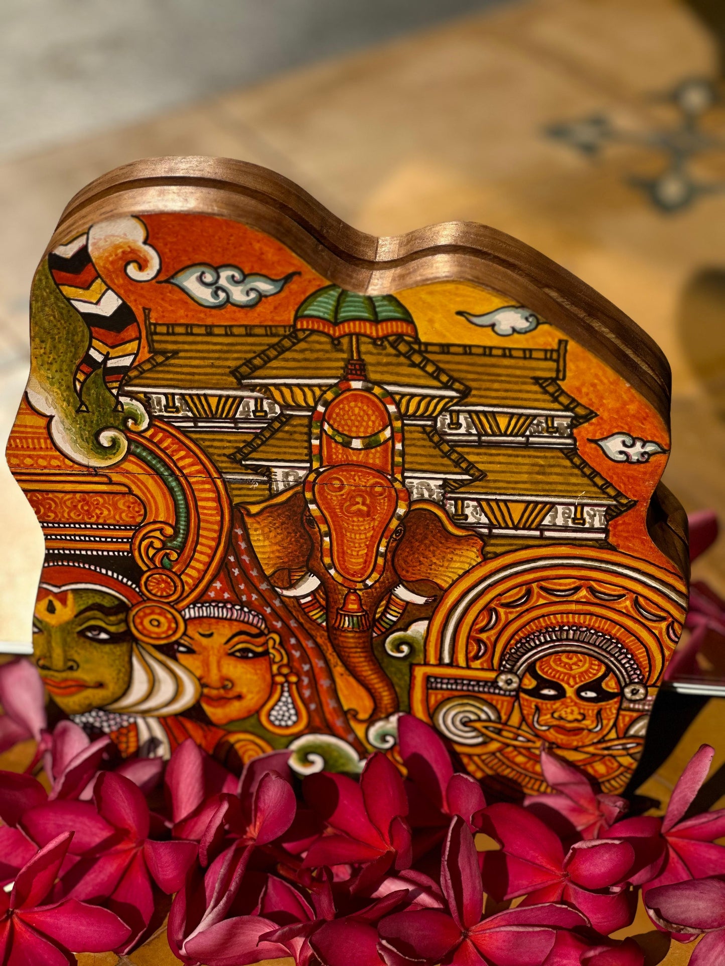 "INCREDIBLE KERALA" MURAL ART MIRROR