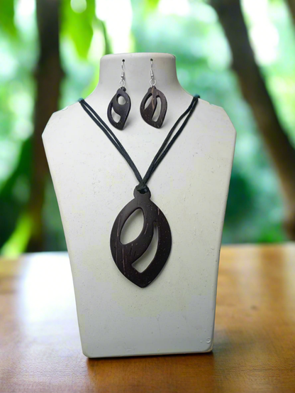 THE PETAL PENDANT SET