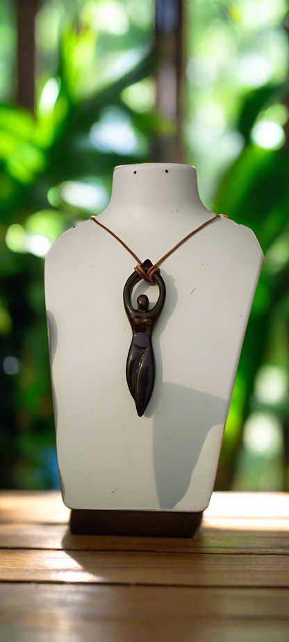 LADY FIGURINE SCULPTURE PENDANT NECKLACE