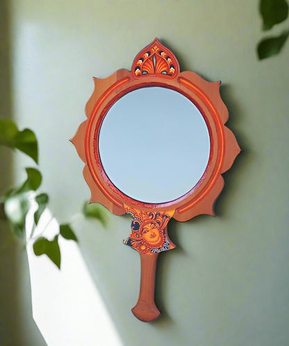 Narthaki Kerala Mural Vaalkannaadi Mirror