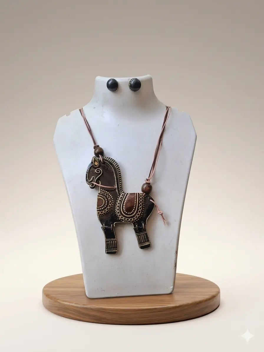 MIRAL INDIA  HORSE PENDANT SET