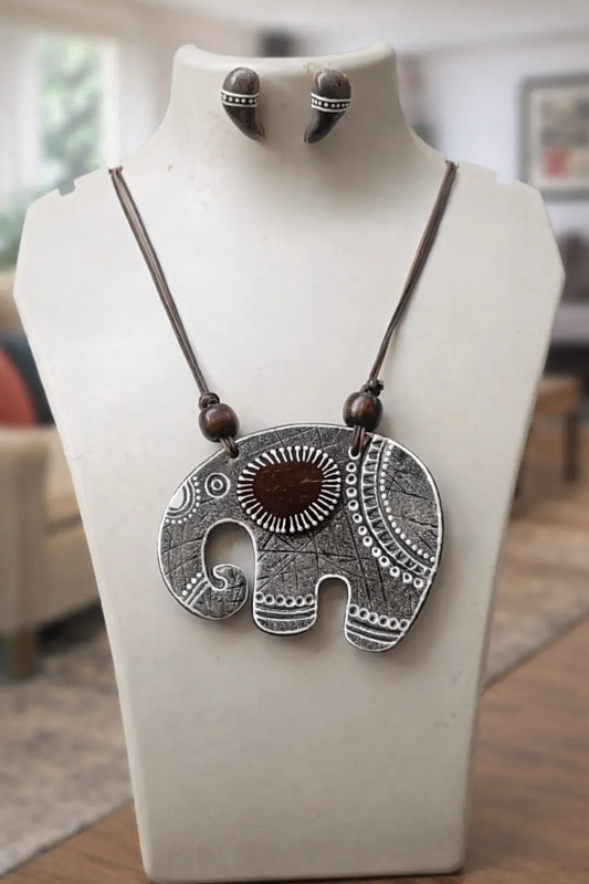 MIRAL INDIA ELEPHANT CLAY PENDANT SET